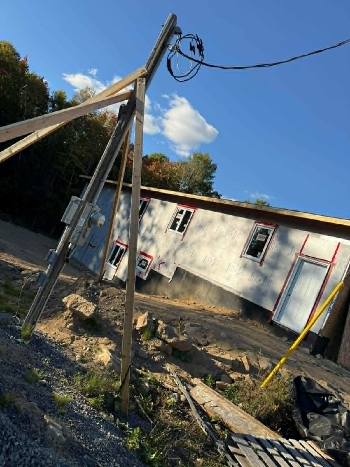 Photo from tlelectrical.ca 4