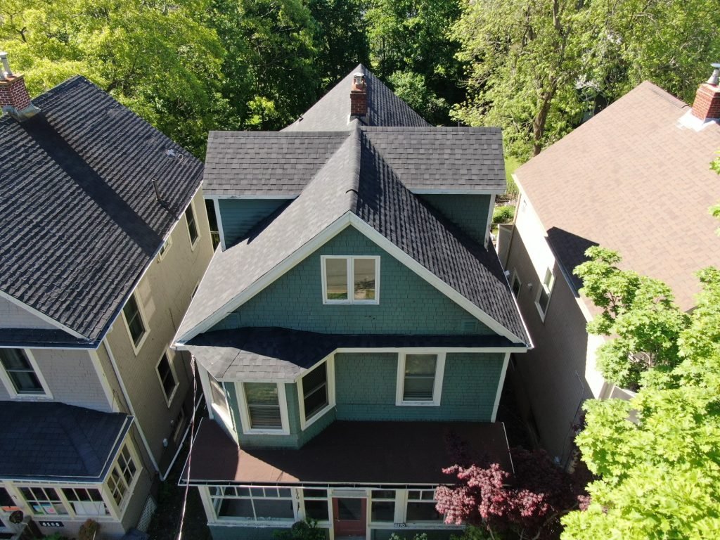 Photo from aplusroofingmasonry.ca 2