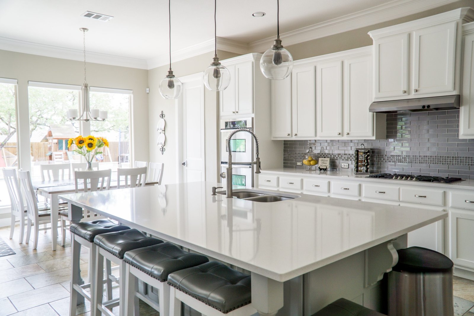 Photo from novavalleyconstruction.ca 2